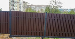Купить распашные ворота из штакетника Красногорск, цена от 2764 руб.